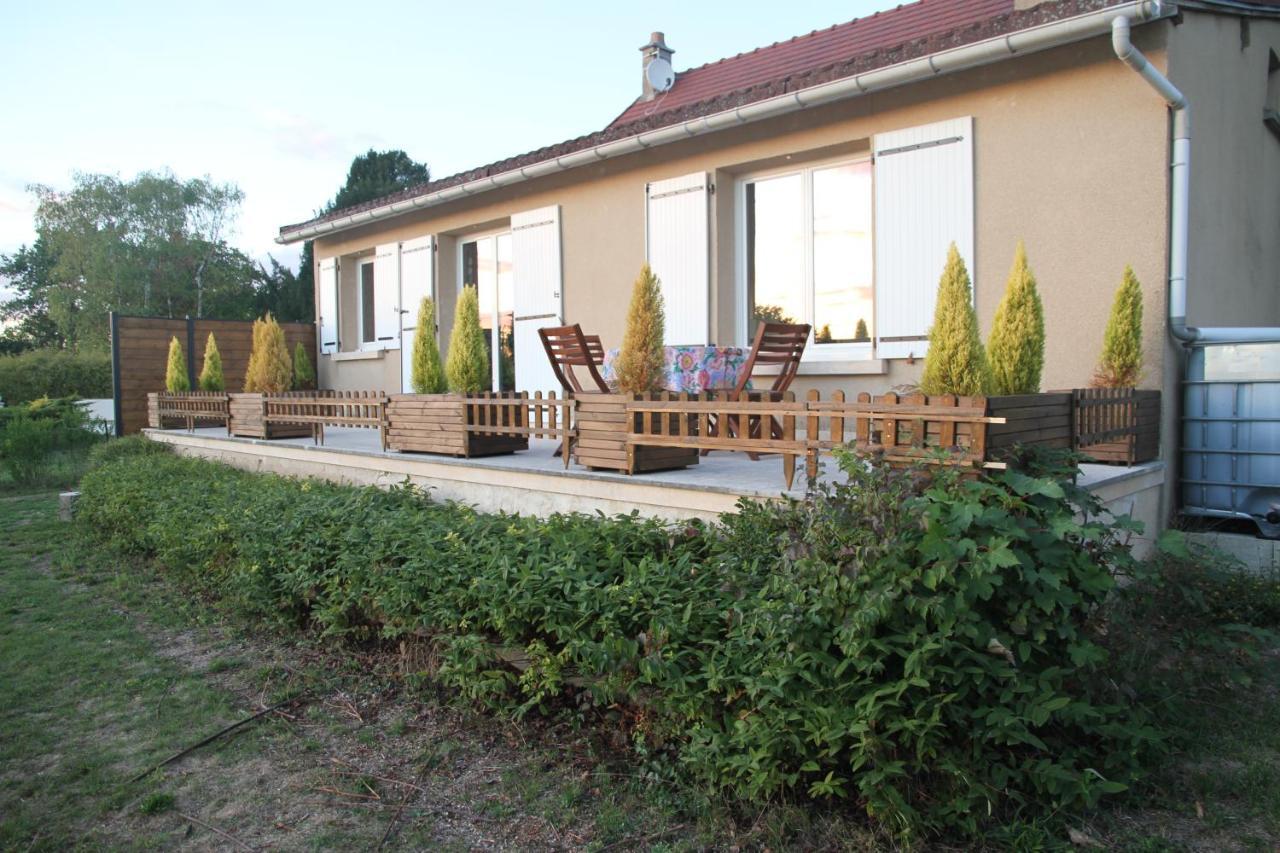 La Maison Et Son Jardin Sur Le Canal De Bourgogne Ravieres Esterno foto